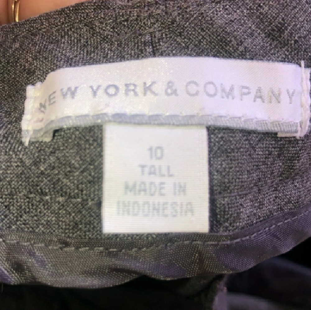 NewYork&Co.Women's Gray Blazer Pants Suit - Picture 4 of 4